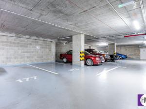 Pronájem garážového stání, Praha, Čerpadlová, 14 m2