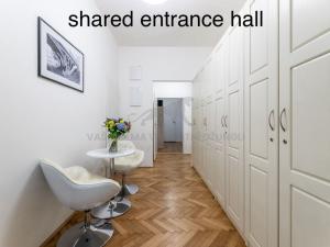 Pronájem bytu 1+kk, Praha - Staré Město, Revoluční, 37 m2