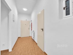 Prodej bytu 2+1, Praha - Strašnice, Na stezce, 40 m2