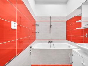 Prodej bytu 2+1, Praha - Strašnice, Na stezce, 40 m2