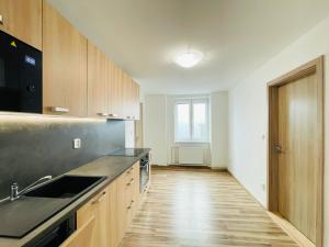 Pronájem bytu 2+1, Uničov, Masarykovo nám., 69 m2