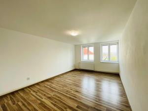 Pronájem bytu 2+1, Uničov, Masarykovo nám., 69 m2