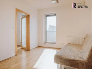 Prodej atypického bytu, Kroměříž, náměstí Míru, 178 m2