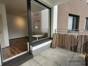 Pronájem bytu 1+kk, Praha - Modřany, Soukalova, 33 m2
