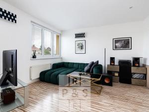 Prodej bytu 2+kk, Praha - Radlice, Na Farkáně III, 60 m2