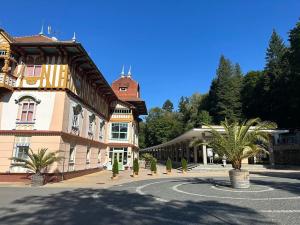 Prodej obchodního prostoru, Luhačovice, 322 m2