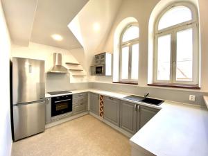 Pronájem bytu 2+kk, Teplice, J. K. Tyla, 82 m2