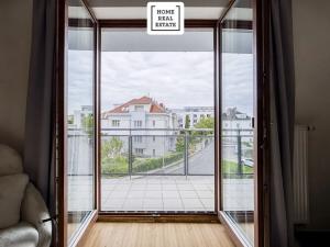 Pronájem bytu 2+kk, Praha - Břevnov, Bolívarova, 71 m2