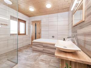 Prodej obchodního prostoru, Plzeň, Na Stráži, 292 m2