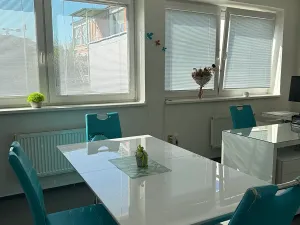 Pronájem kanceláře, Zlín, Hlavničkovo nábřeží, 29 m2