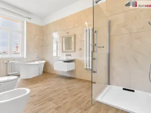 Prodej bytu 2+kk, Karlovy Vary, Svahová, 94 m2