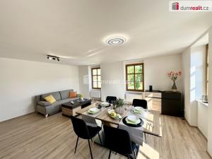 Prodej bytu 2+kk, Horní Blatná, náměstí Sv. Vavřince, 56 m2