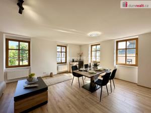 Prodej bytu 2+kk, Horní Blatná, náměstí Sv. Vavřince, 56 m2