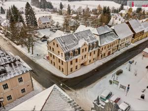 Prodej bytu 2+kk, Horní Blatná, náměstí Sv. Vavřince, 56 m2