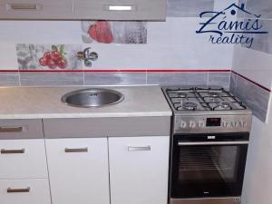 Pronájem bytu 2+1, Kladno, Čs. armády, 80 m2