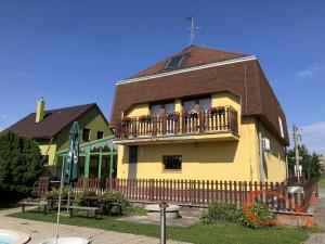 Prodej ubytování, Čechy pod Kosířem, náměstí Svobody, 331 m2