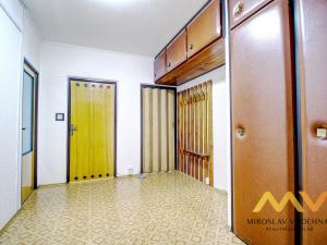 Prodej bytu 2+1, Hradec Králové - Pražské Předměstí, Hrubínova, 62 m2