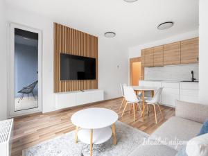 Pronájem bytu 2+kk, Praha - Uhříněves, Karla Guta, 49 m2