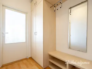 Pronájem bytu 1+kk, Praha - Letňany, Třinecká, 39 m2