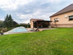 Prodej rodinného domu, Tachov - Oldřichov, 220 m2