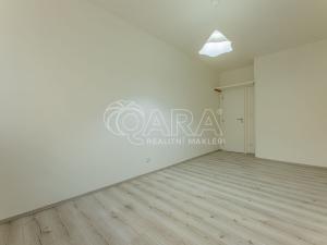 Pronájem bytu 3+1, Praha - Vinohrady, Soběslavská, 84 m2