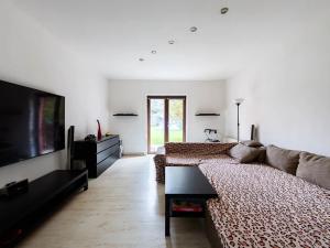 Prodej vícegeneračního domu, Nová Ves, 200 m2