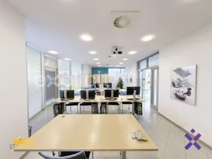 Pronájem kanceláře, Uherský Brod, U Korečnice, 48 m2