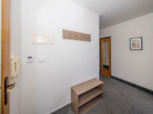 Pronájem bytu 2+kk, Praha - Smíchov, U Santošky, 50 m2