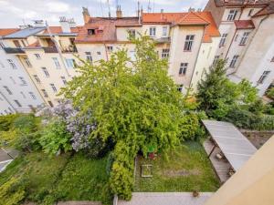 Pronájem bytu 2+kk, Praha - Smíchov, U Santošky, 50 m2