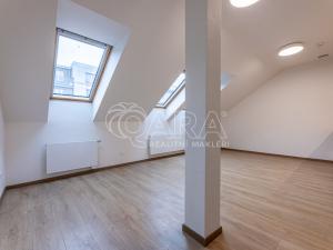 Pronájem bytu 2+kk, Praha - Karlín, Křižíkova, 49 m2