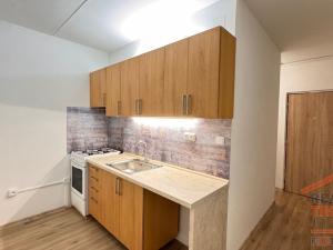 Pronájem bytu 1+1, Jičín, Na jihu, 35 m2