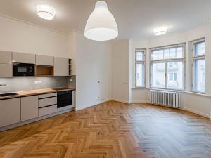 Pronájem bytu 3+kk, Praha - Karlín, Na střelnici, 83 m2