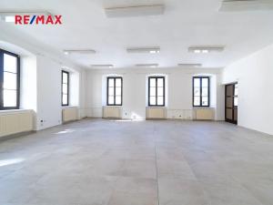 Prodej obchodního prostoru, Králíky, 5. května, 519 m2