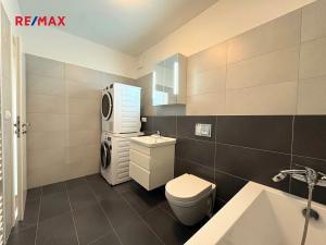 Prodej bytu 3+kk, Praha - Hloubětín, Modrého, 85 m2