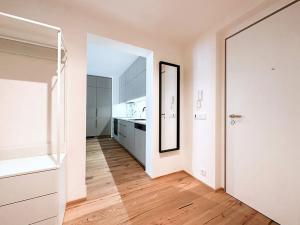 Pronájem bytu 3+kk, Praha - Karlín, Karlínské náměstí, 70 m2