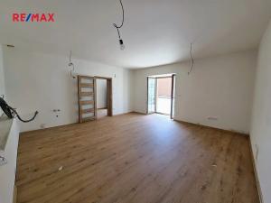 Prodej bytu 2+kk, Třeština, 60 m2