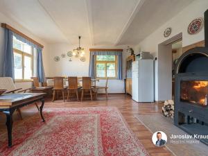 Prodej rodinného domu, Šárovcova Lhota, 128 m2