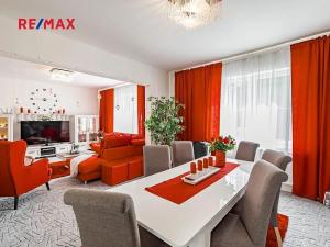 Prodej vícegeneračního domu, České Velenice, Komenského, 247 m2