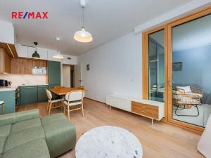 Prodej bytu 2+kk, Praha - Radlice, U Komína, 53 m2