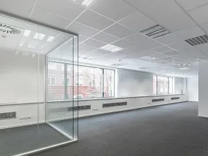 Pronájem kanceláře, Praha - Karlín, Thámova, 150 m2