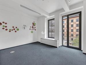 Pronájem kanceláře, Praha - Holešovice, Jankovcova, 226 m2