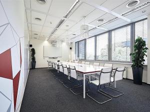 Pronájem kanceláře, Praha - Jinonice, Radlická, 2540 m2