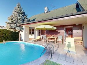 Prodej rodinného domu, Hradec Králové, Kmochova, 195 m2