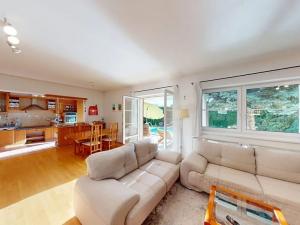 Prodej rodinného domu, Hradec Králové, Kmochova, 195 m2