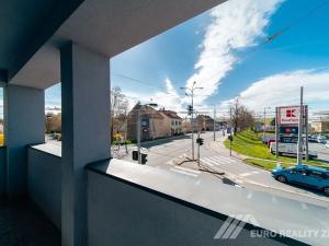 Pronájem kanceláře, Otrokovice, Dr. E. Beneše, 131 m2