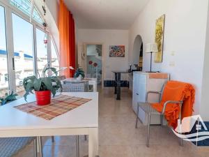 Prodej vily, San Miguel de Salinas, Španělsko, 198 m2