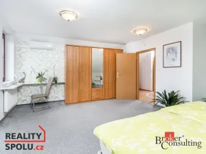 Prodej rodinného domu, Hradec Králové - Roudnička, Horní, 210 m2