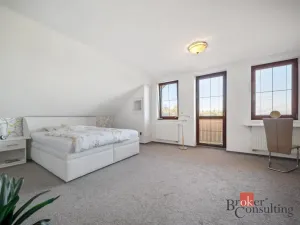 Prodej rodinného domu, Hradec Králové - Roudnička, Horní, 210 m2