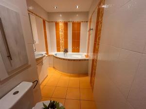 Pronájem bytu 3+1, Chomutov, Jiráskova, 79 m2