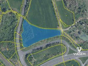 Prodej podílu pole, Karlovy Vary, 3242 m2